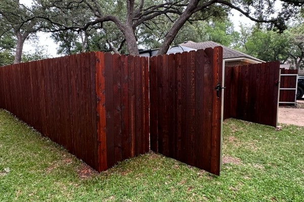 Fence Staining near me Belton TX 24